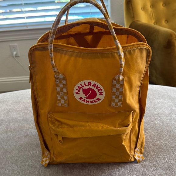 Fjällräven yellow Backpack with checker straps. - Picture 1 of 8